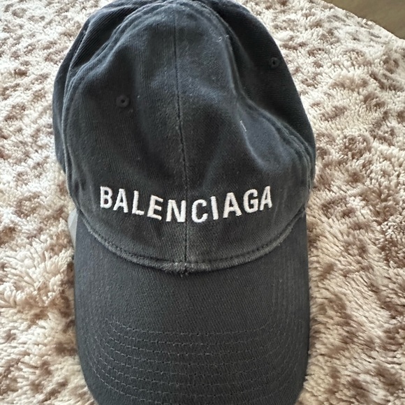 Balenciaga baseball cap - Picture 1 of 6